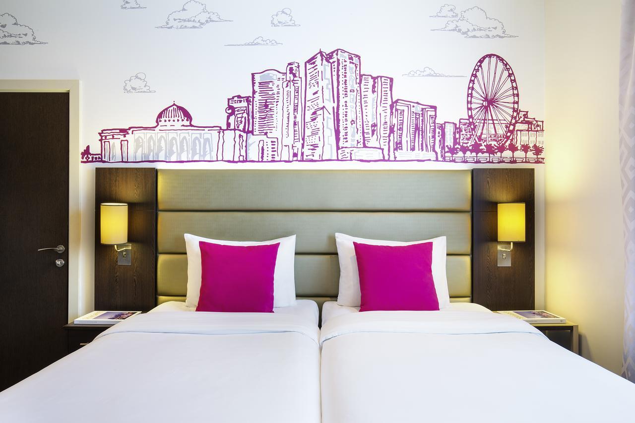 Отель Ibis Styles Шарджа Экстерьер фото