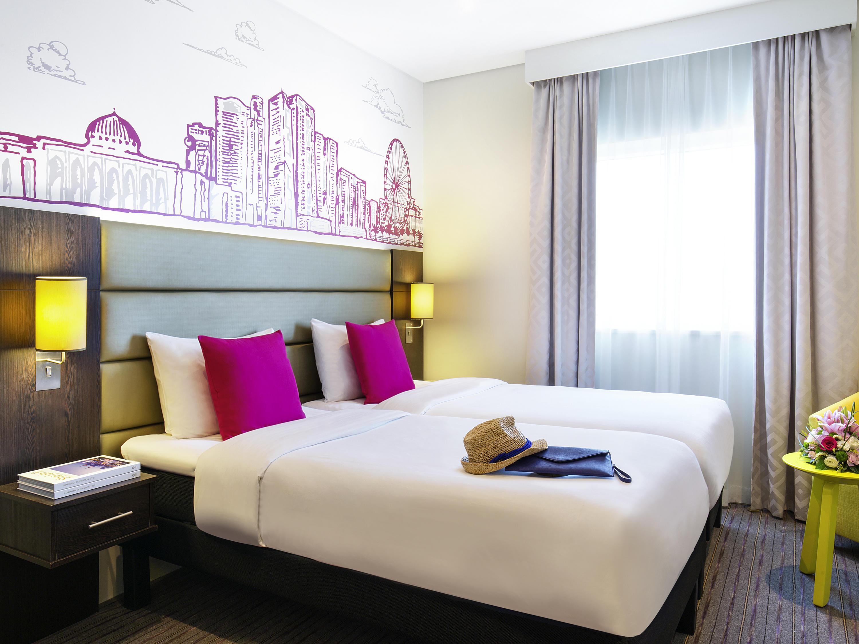Отель Ibis Styles Шарджа Экстерьер фото