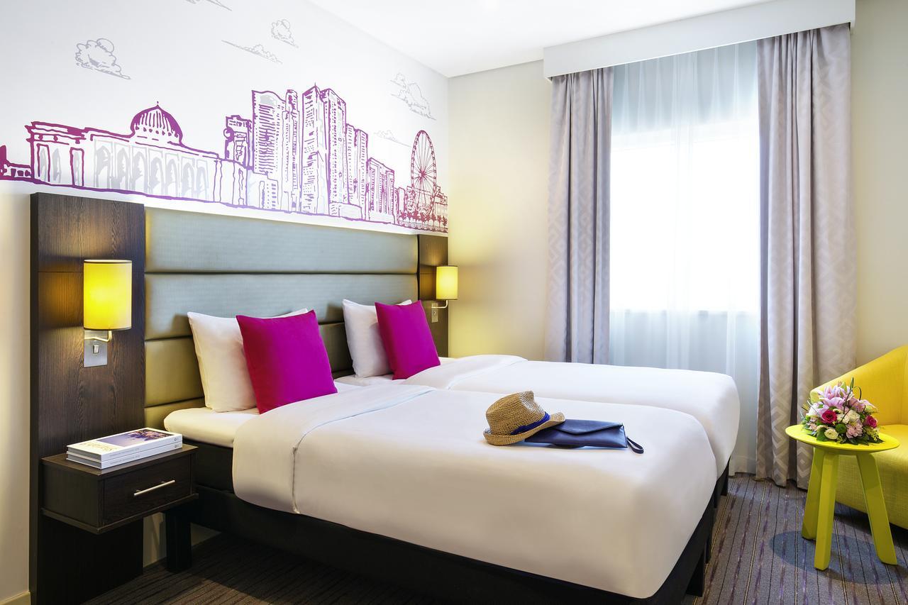 Отель Ibis Styles Шарджа Экстерьер фото